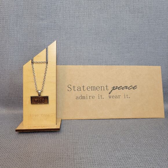 NWT "WILD" USA Made Wood Pendant Necklace Silver Link Chain With Display - Picture 12 of 14